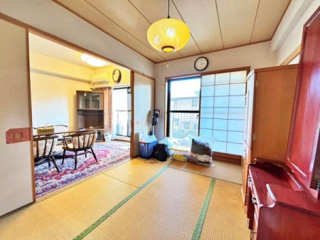 a `E`Japanese Room`E`
rO̘a̗lqłBrOlɗz肪ƂĂǂAYɂgłB