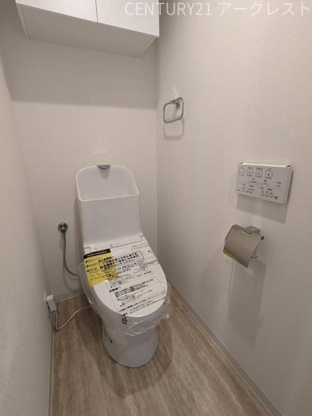 gC `Toilet`
₨|AȒPɂłVvȃfUC̃gCłB